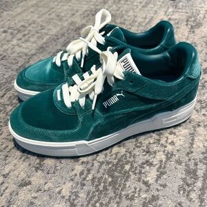 Velour Green Puma Sneakers